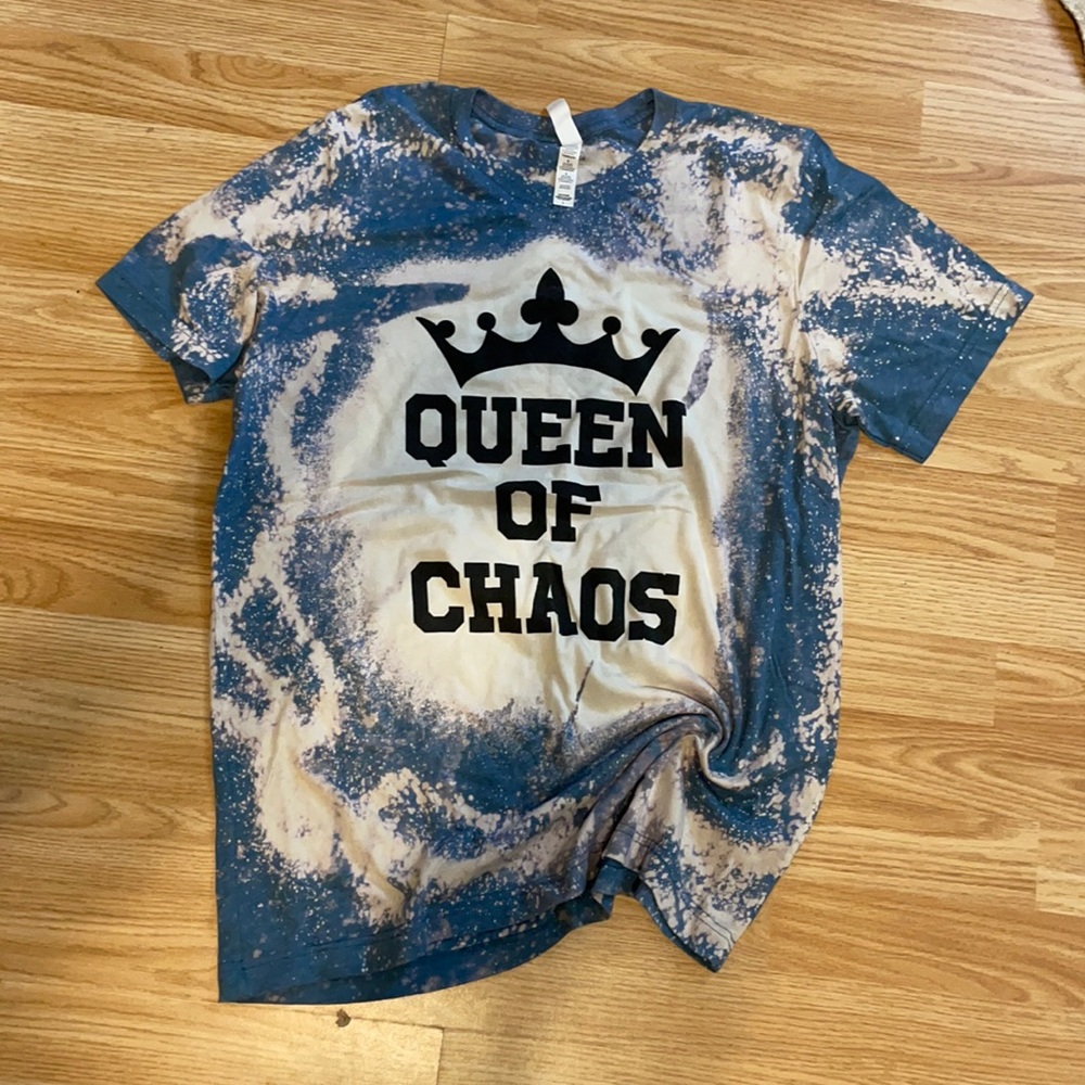 Queen of chaos Tshirt
